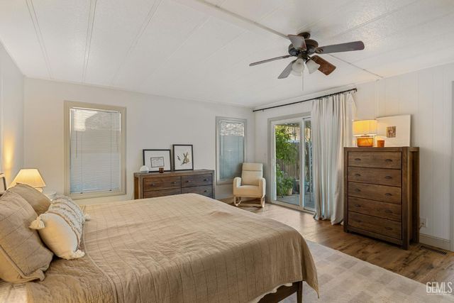 8536 Kern Canyon Road 195, Bakersfield, CA 93306