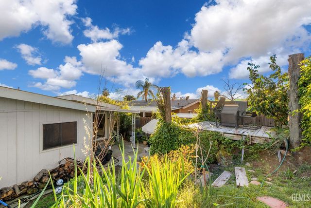 8536 Kern Canyon Road 195, Bakersfield, CA 93306