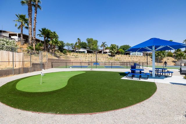 8536 Kern Canyon Road 195, Bakersfield, CA 93306