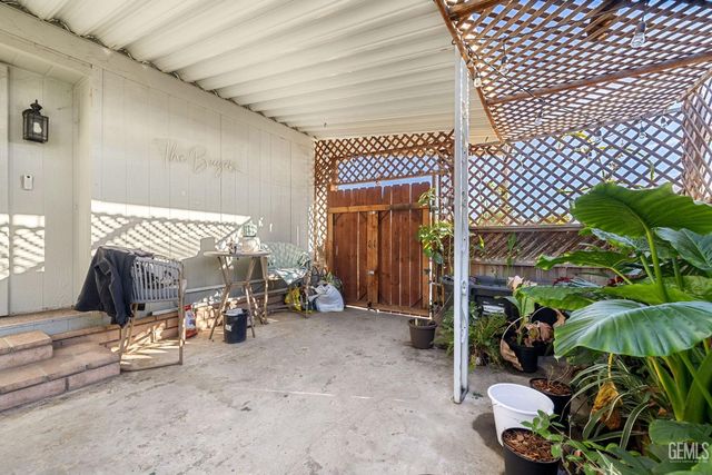 8536 Kern Canyon Road 195, Bakersfield, CA 93306