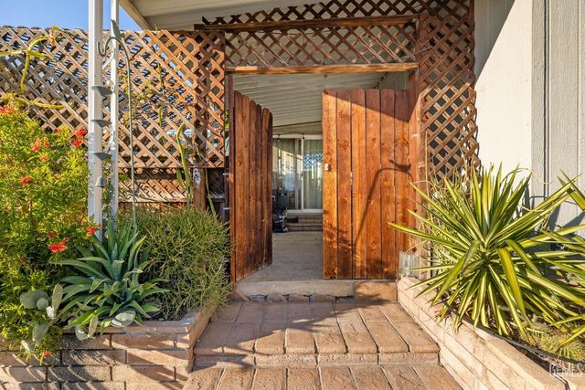 8536 Kern Canyon Road 195, Bakersfield, CA 93306