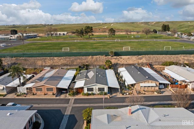 8536 Kern Canyon Road 195, Bakersfield, CA 93306