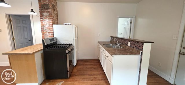 3014 Caniff Avenue, Hamtramck, MI 48212