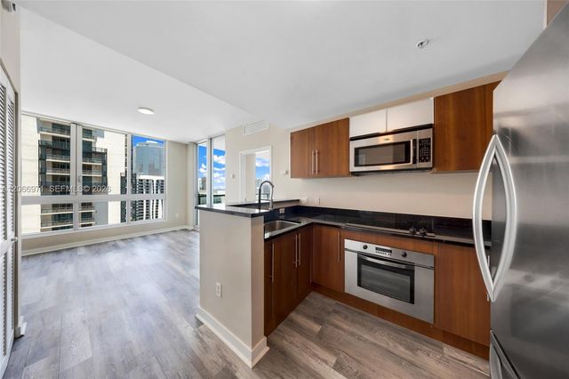 300 S Biscayne Boulevard T-2911, Miami, FL 33131