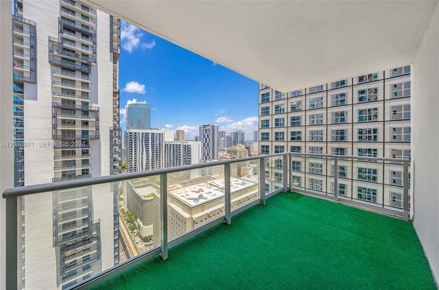 300 S Biscayne Boulevard T-2911, Miami, FL 33131