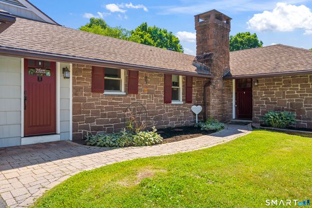 1246 Burlington Avenue, Bristol, CT 06010