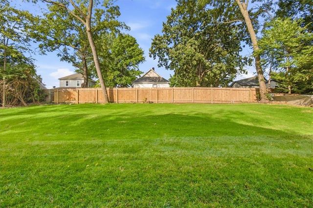 4126 Lloyd Street, Kansas City, KS 66103
