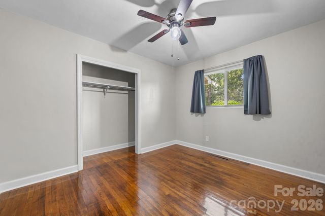 704 4th Street SW, Conover, NC 28613
