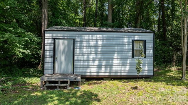 704 4th Street SW, Conover, NC 28613