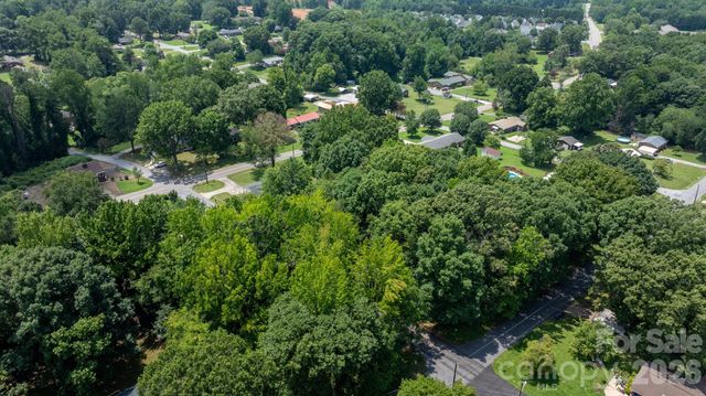 704 4th Street SW, Conover, NC 28613