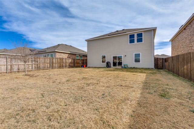 8249 Stovepipe Drive, Fort Worth, TX 76179