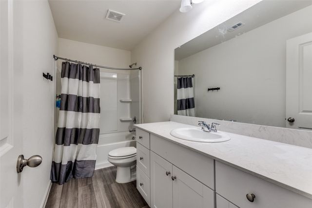 8249 Stovepipe Drive, Fort Worth, TX 76179