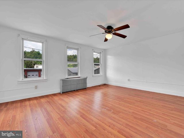 241 PEACOCK ST, Pottsville, PA 17901