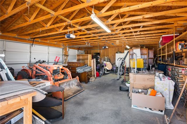 7125 W Agua Fria Drive, Golden Valley, AZ 86413