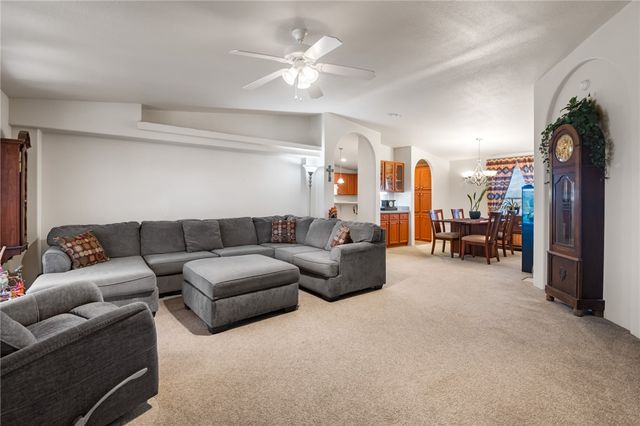 7125 W Agua Fria Drive, Golden Valley, AZ 86413