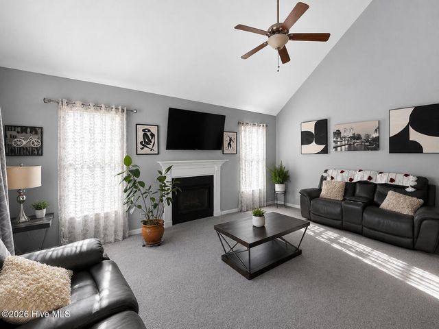 111 High Tower Lane, Aberdeen, NC 28315