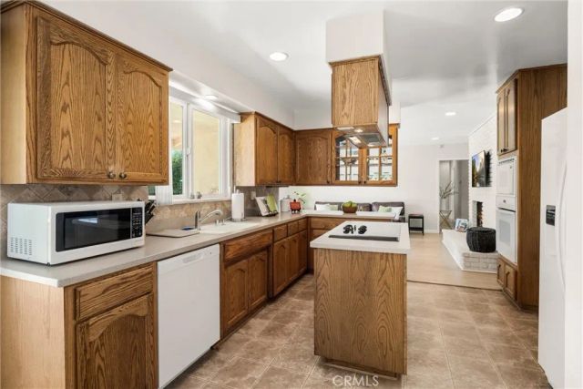 698 Wellesley, Claremont, CA 91711