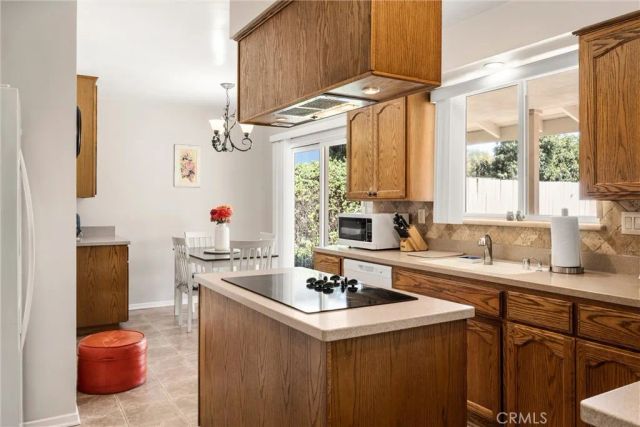 698 Wellesley, Claremont, CA 91711