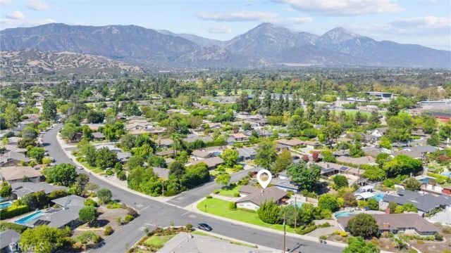 698 Wellesley, Claremont, CA 91711