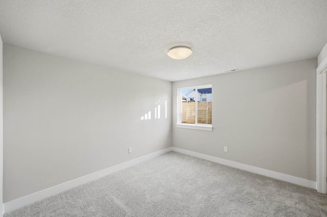 14242 Northpark Drive, Urbandale, IA 50323