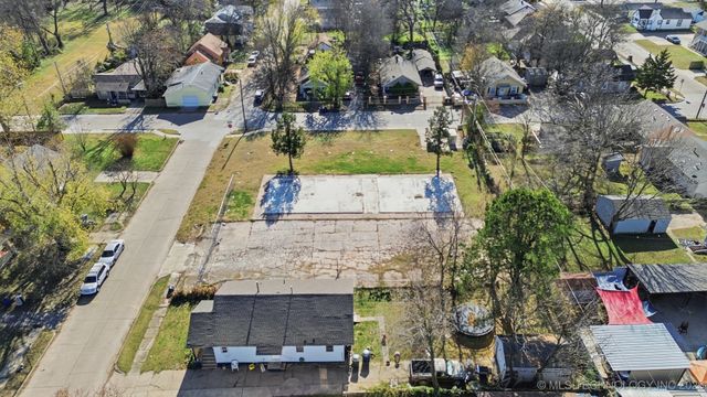 3015 E Archer Street, Tulsa, OK 74110