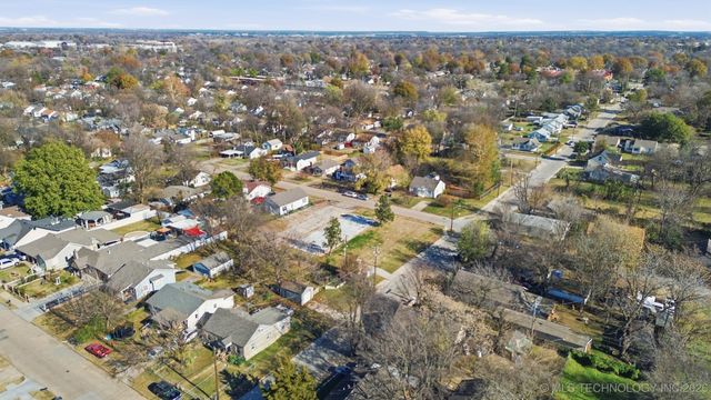 3015 E Archer Street, Tulsa, OK 74110