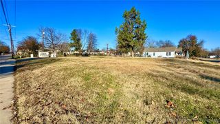 3015 E Archer Street, Tulsa, OK 74110