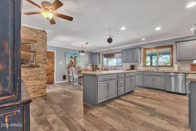 6621 E 4TH Street, Scottsdale, AZ 85251