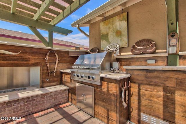 6621 E 4TH Street, Scottsdale, AZ 85251