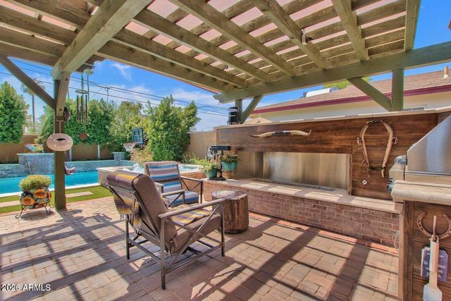 6621 E 4TH Street, Scottsdale, AZ 85251