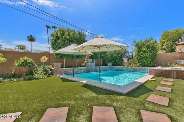 6621 E 4TH Street, Scottsdale, AZ 85251