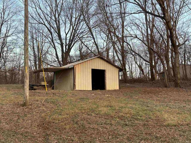 7685 N Cr 550 E, Grandview, IN 47615