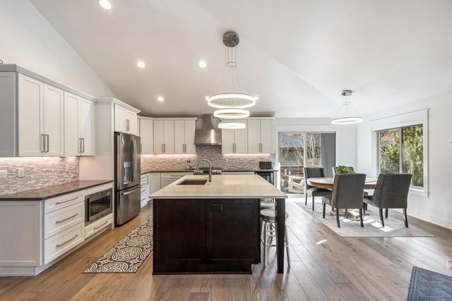 60755 Currant Way, Bend, OR 97702