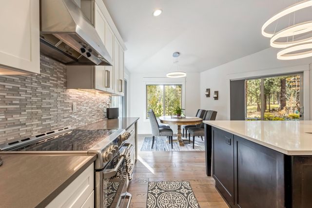 60755 Currant Way, Bend, OR 97702