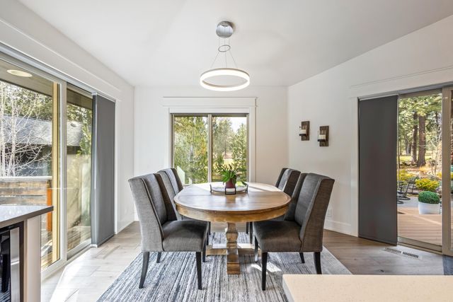 60755 Currant Way, Bend, OR 97702