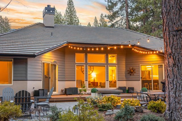 60755 Currant Way, Bend, OR 97702