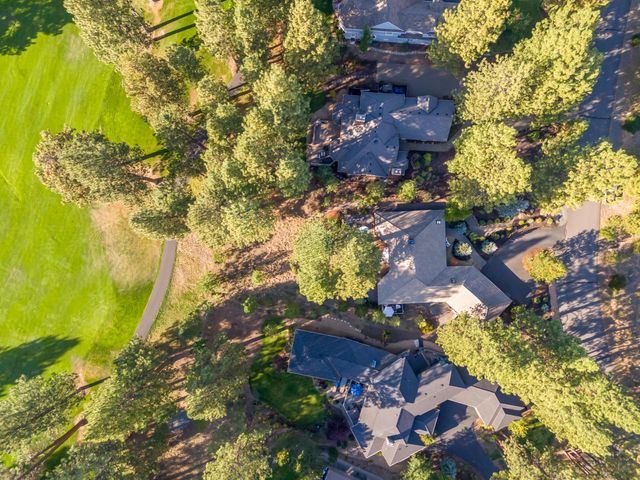 60755 Currant Way, Bend, OR 97702