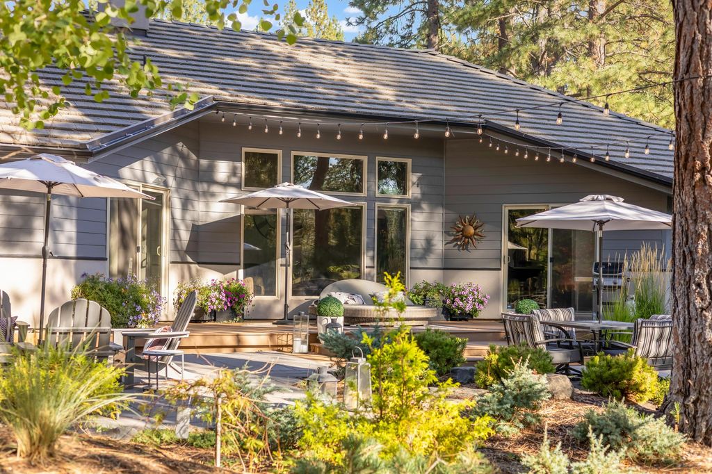 60755 Currant Way, Bend, OR 97702