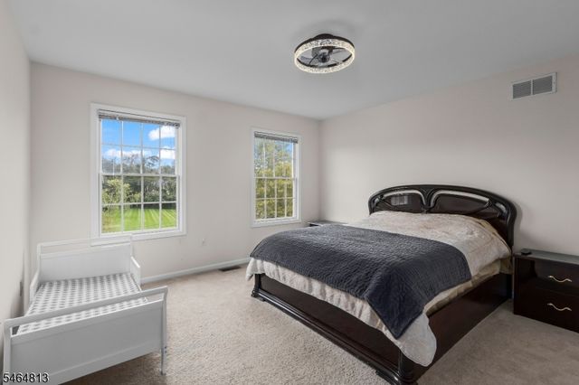 17 Woodcrest Ave, Mount Olive Twp., NJ 07828