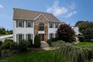 17 Woodcrest Ave, Mount Olive Twp., NJ 07828