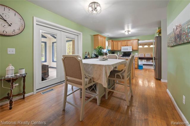 3910 Forest Edge Drive, Commerce Twp, MI 48382
