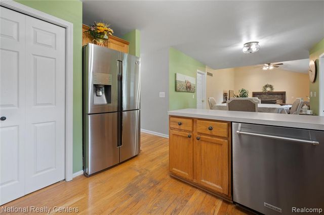 3910 Forest Edge Drive, Commerce Twp, MI 48382