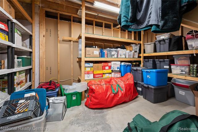 3910 Forest Edge Drive, Commerce Twp, MI 48382