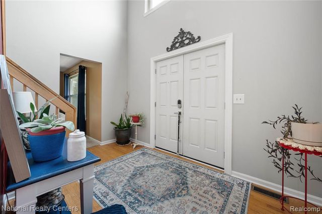3910 Forest Edge Drive, Commerce Twp, MI 48382