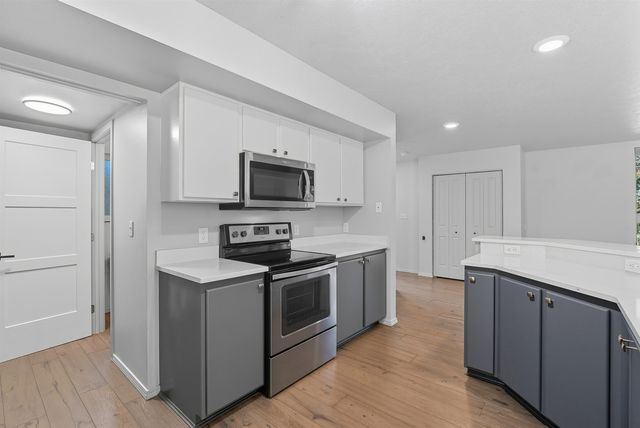 815 W Lincoln Blvd, Spokane, WA 99224