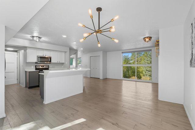 815 W Lincoln Blvd, Spokane, WA 99224