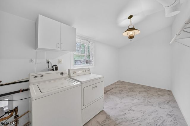 6 Concord Dr, Franklin Twp., NJ 08873