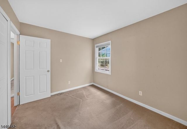 6 Concord Dr, Franklin Twp., NJ 08873