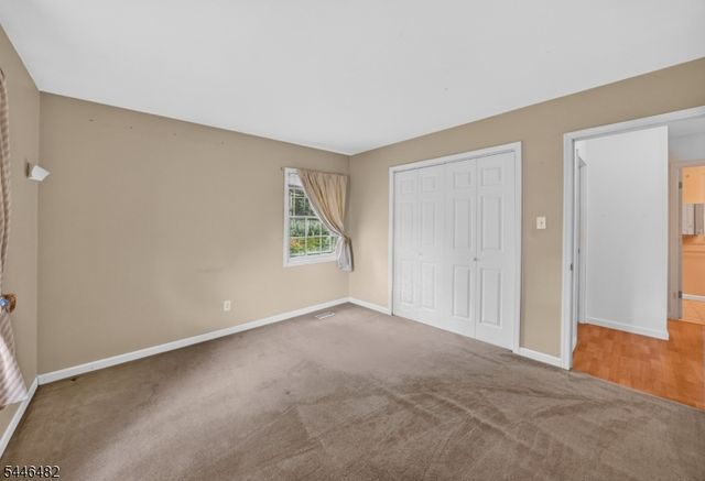 6 Concord Dr, Franklin Twp., NJ 08873