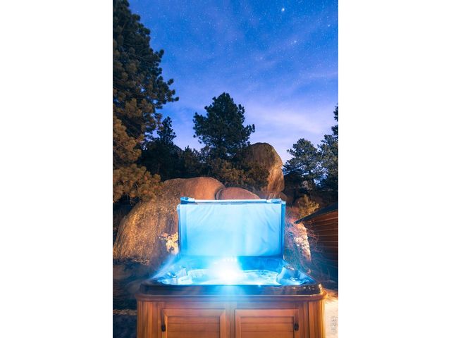 14142 N Saint Vrain Dr, Lyons, CO 80540